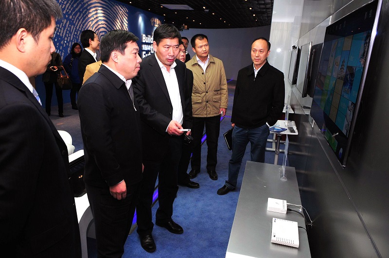 2013年, 无锡市政府牵头“无线城市”和“智慧家庭”建设,在国内实现了智慧城市建设中的一大创举.jpg